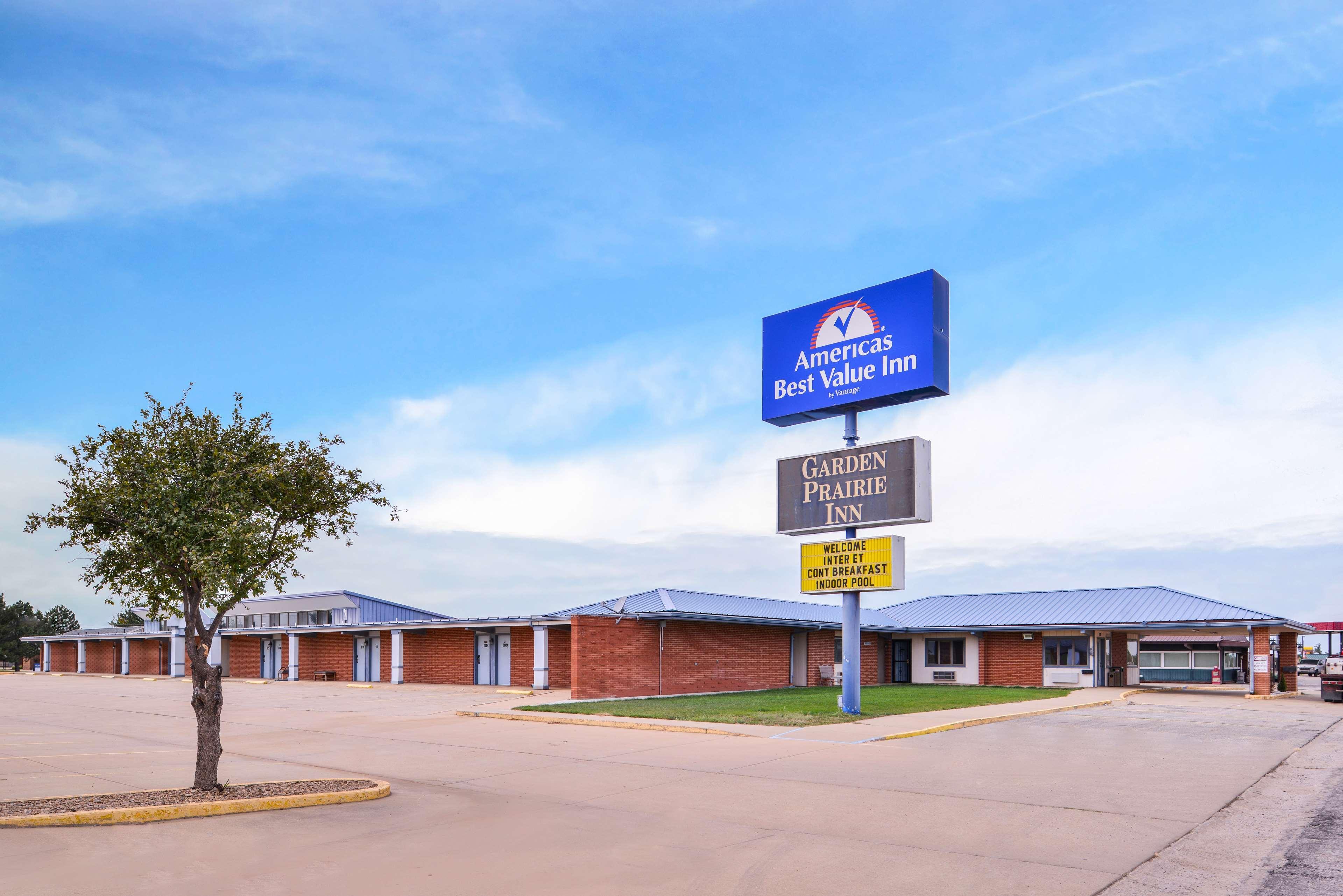 Americas Best Value Inn-Ellsworth Exterior photo