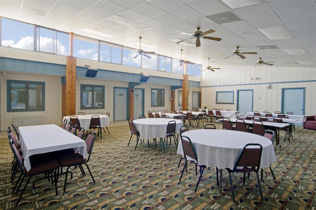 Americas Best Value Inn-Ellsworth Facilities photo